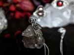 Charger l&#39;image dans la galerie, Amulette Main IV - Labradorite &amp; Argent 925
