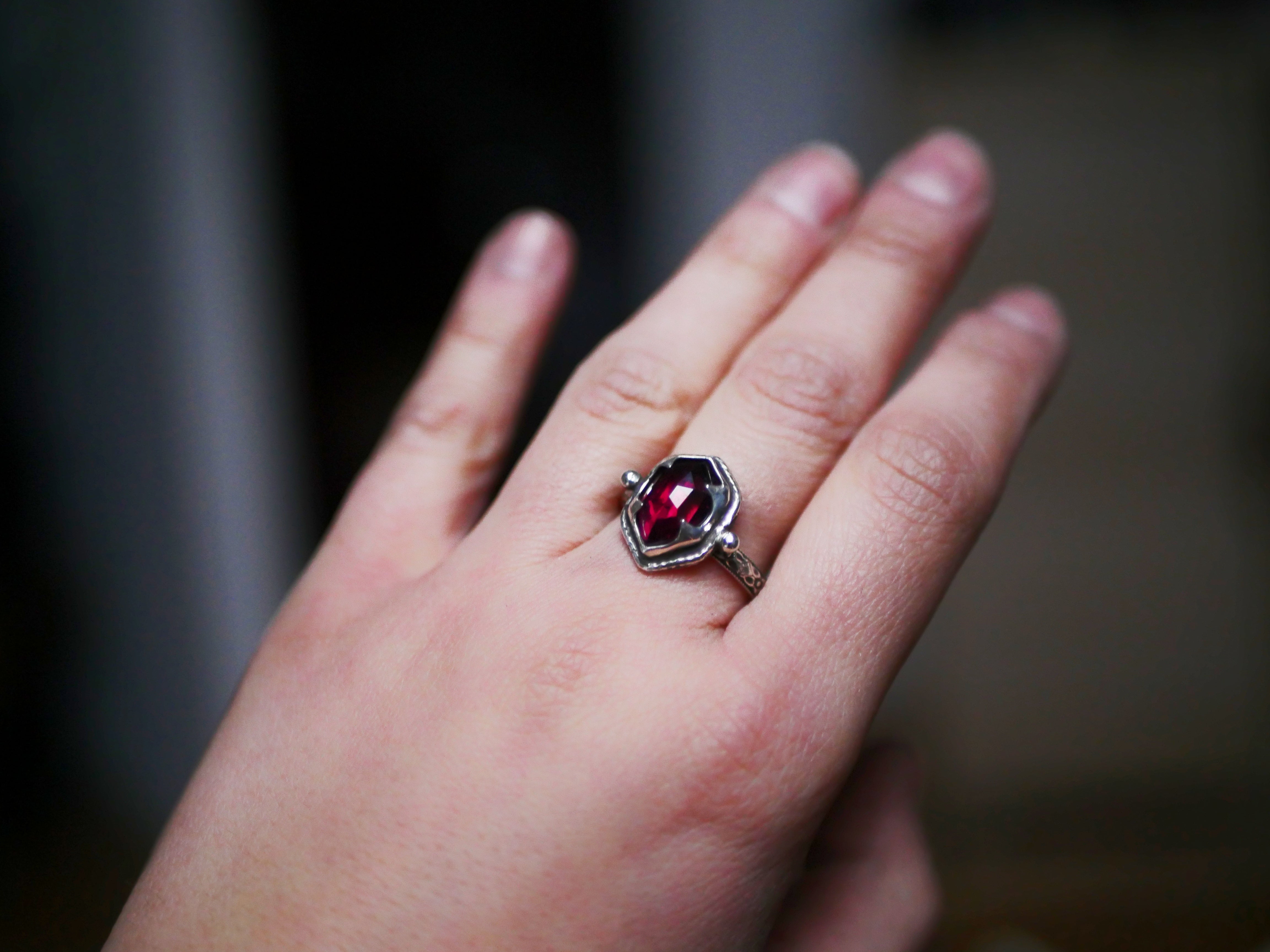 RÉSERVÉE CELINE - Bague réglable Grenat Rouge - Argent 925