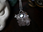 Charger l&#39;image dans la galerie, Réservé Fannette - Amulette Oeil d&#39;Horus - Topaze Bleue - Argent 925
