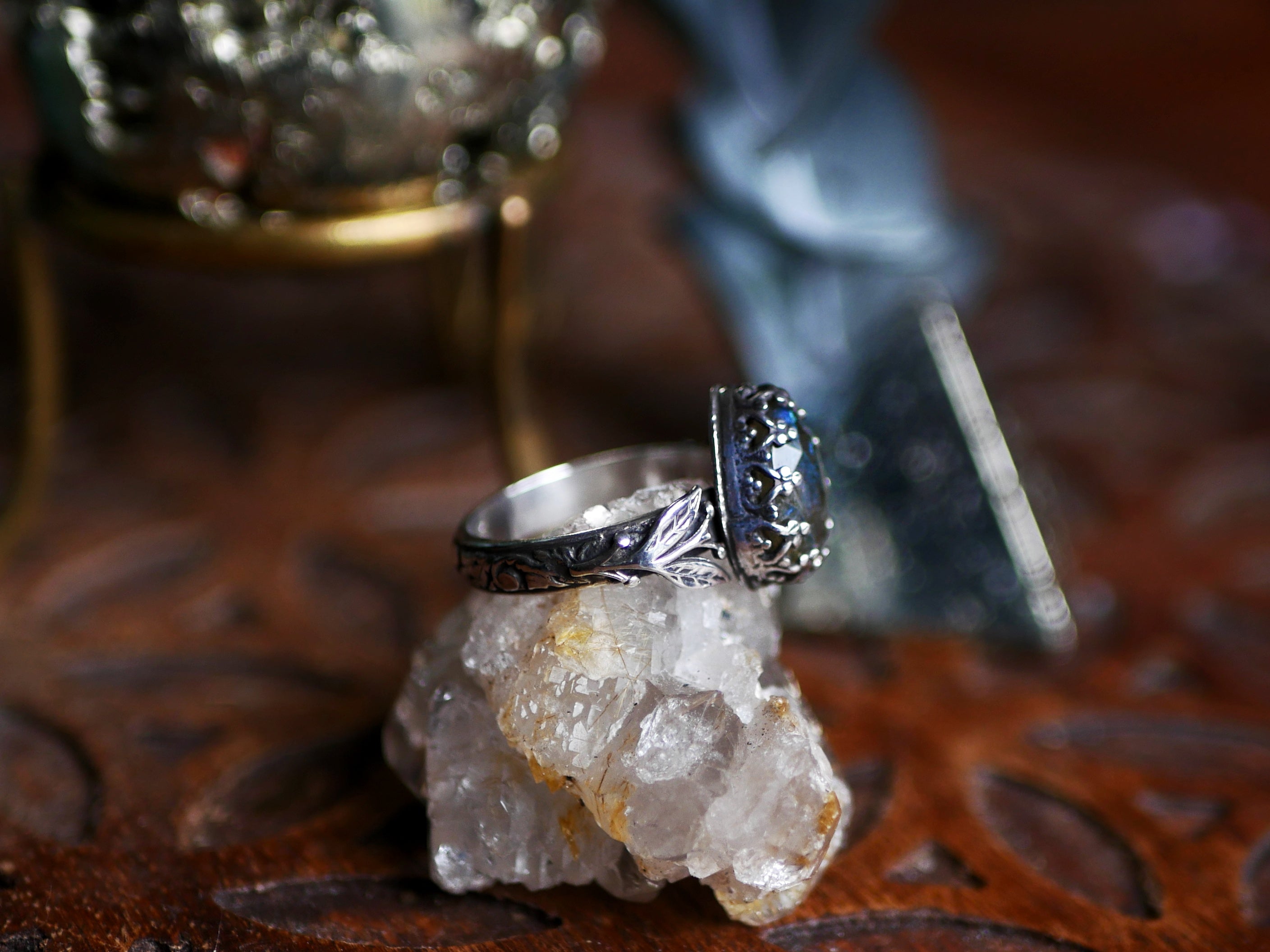 Réservée Damian - Bague Labradorite & Feuilles - Argent 925