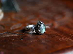 Réservée Damian - Bague Labradorite & Feuilles - Argent 925
