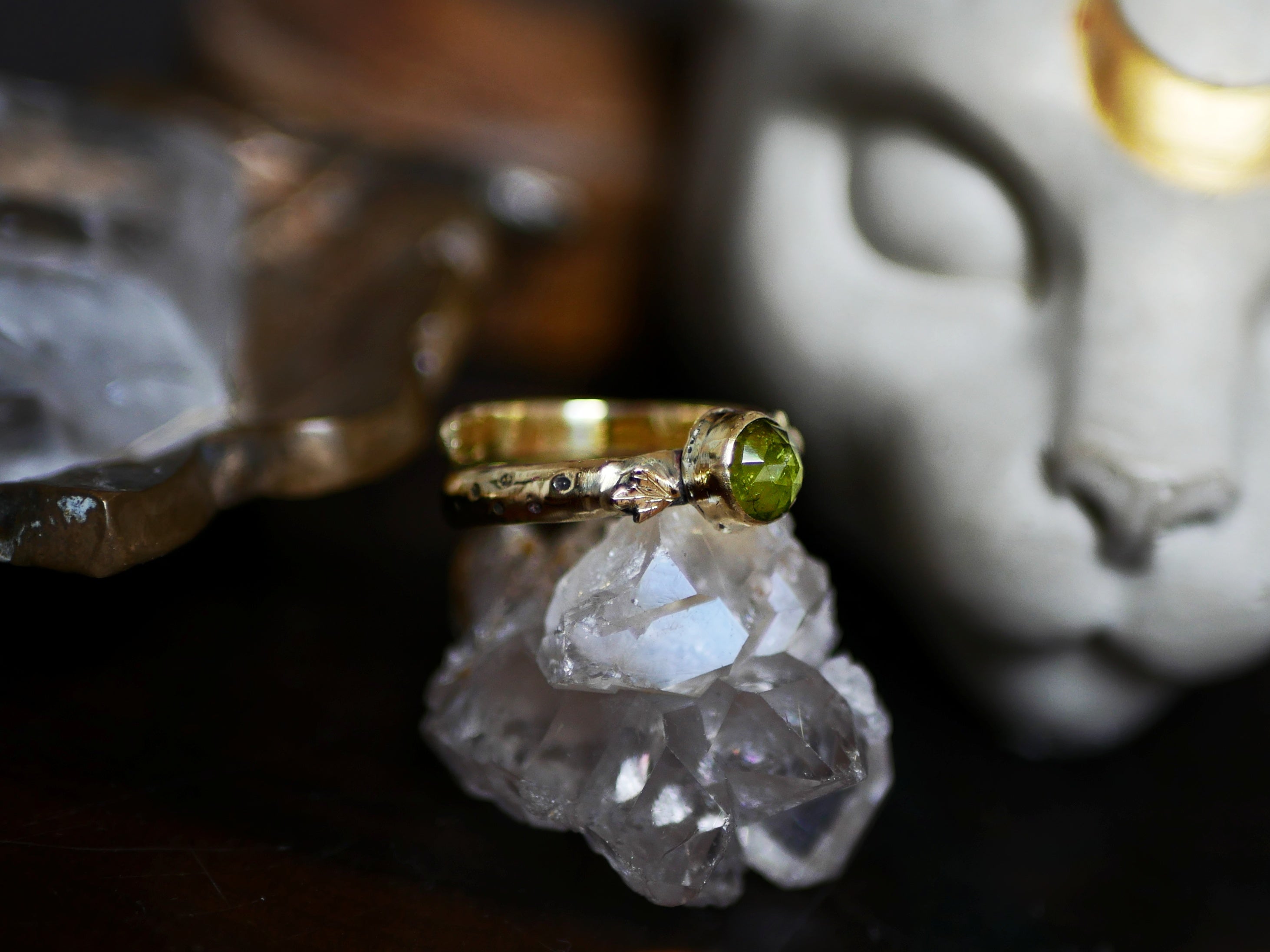 Bague réglable Vésuvianite - Laiton