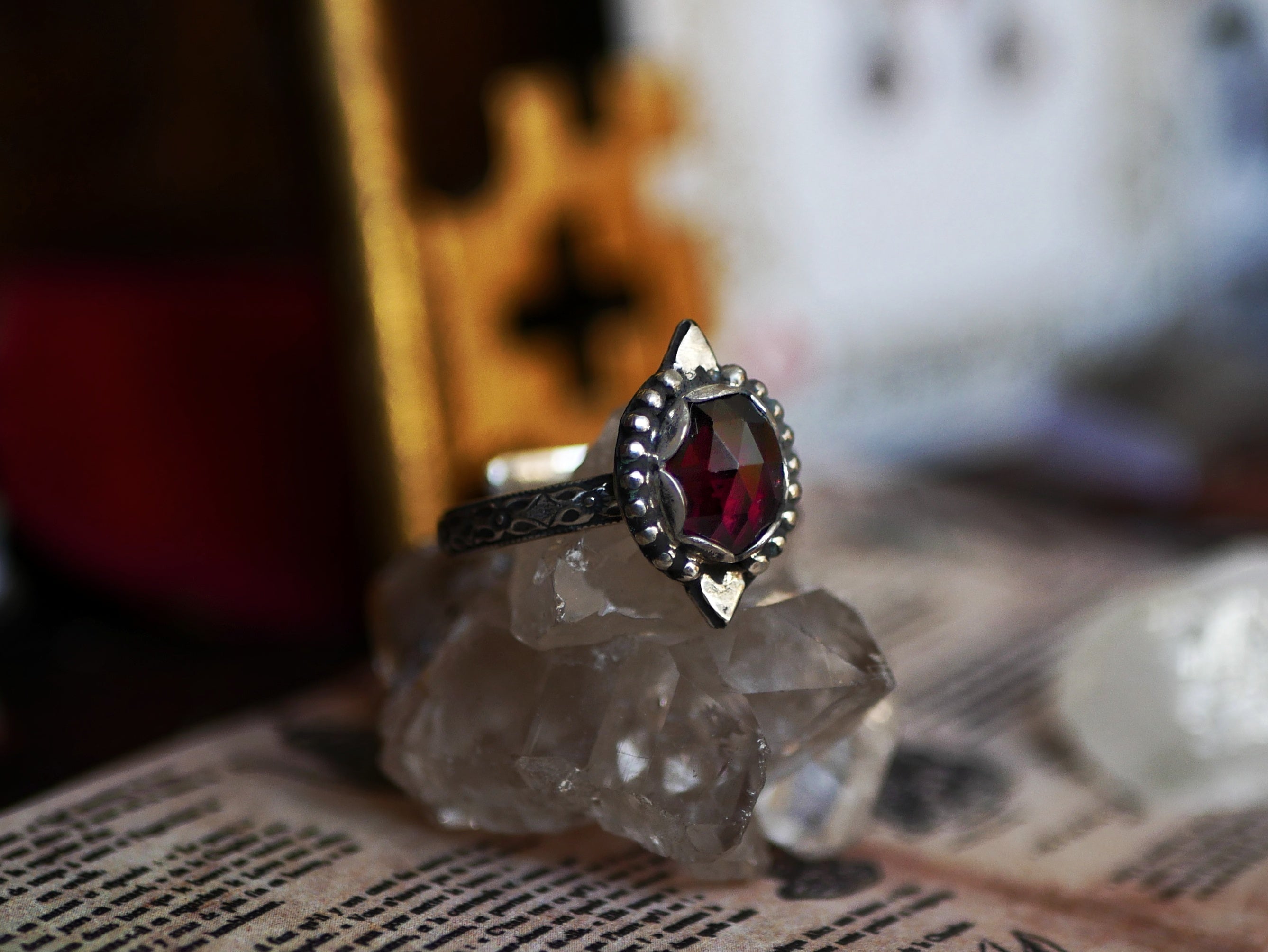 Bague "Wonderland" I - Grenat rouge - Argent 925