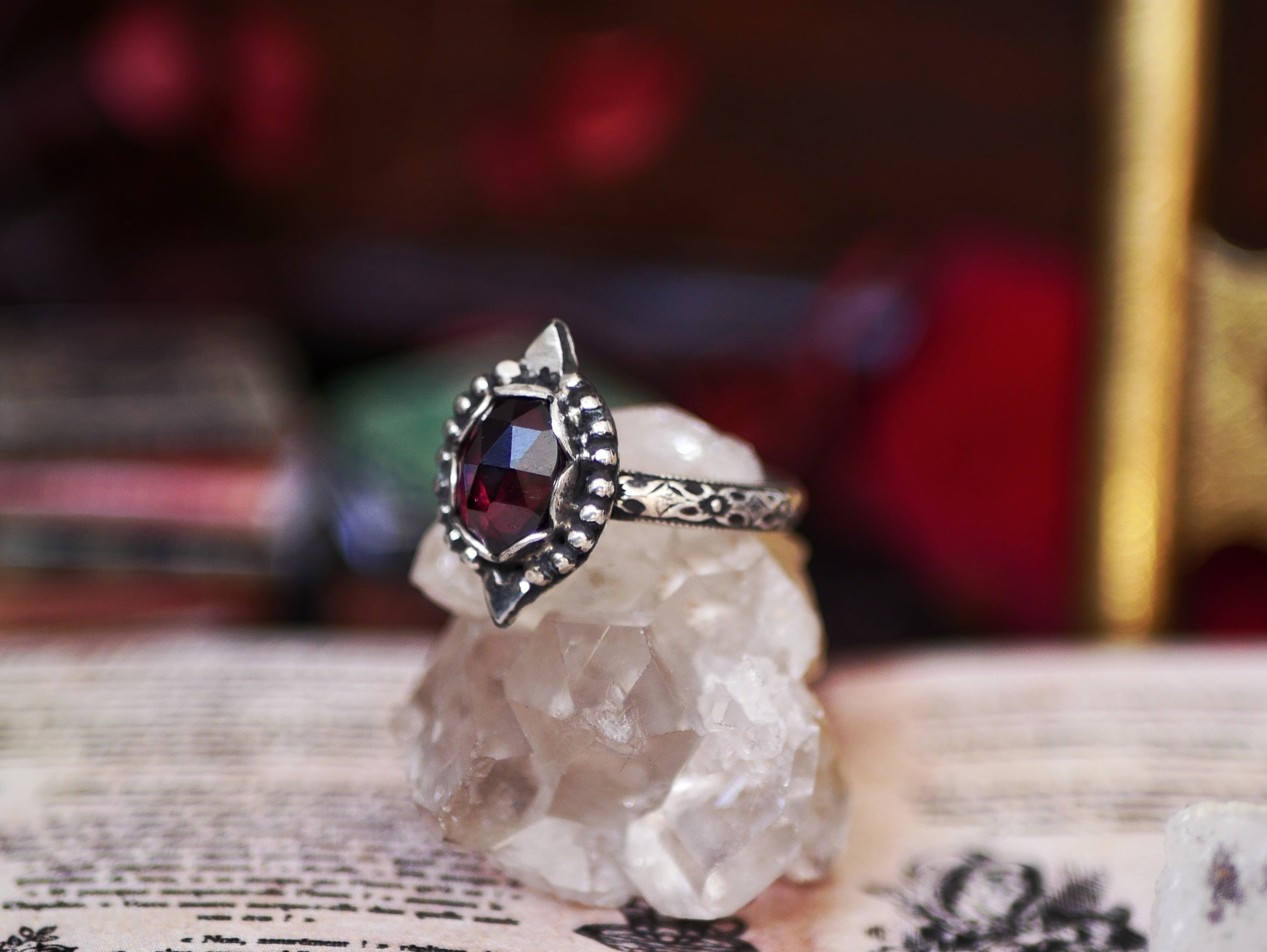 Bague "Wonderland" I - Grenat rouge - Argent 925