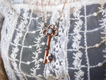 Charger l&#39;image dans la galerie, Collier Clef Antique - Diamant d&#39;Herkimer brut - Cuivre
