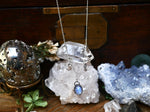 Charger l&#39;image dans la galerie, Collier Pampilles Lune - Pierre de Lune - Argent 925
