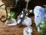 Charger l&#39;image dans la galerie, Collier Déesse Lunaire - Pierre de Lune - Argent 925
