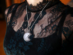 Charger l&#39;image dans la galerie, Collier Lune - Cristal de Roche - Argent 925
