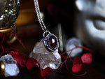 Charger l&#39;image dans la galerie, Collier &quot;Poison&quot; Grenat Rouge - Argent 925
