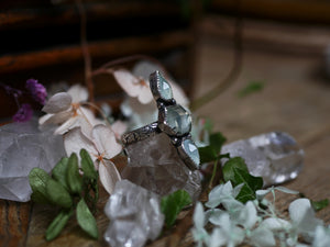 Bague réglable Métamorphoses - Prehnite & Calcédoines - Argent 925