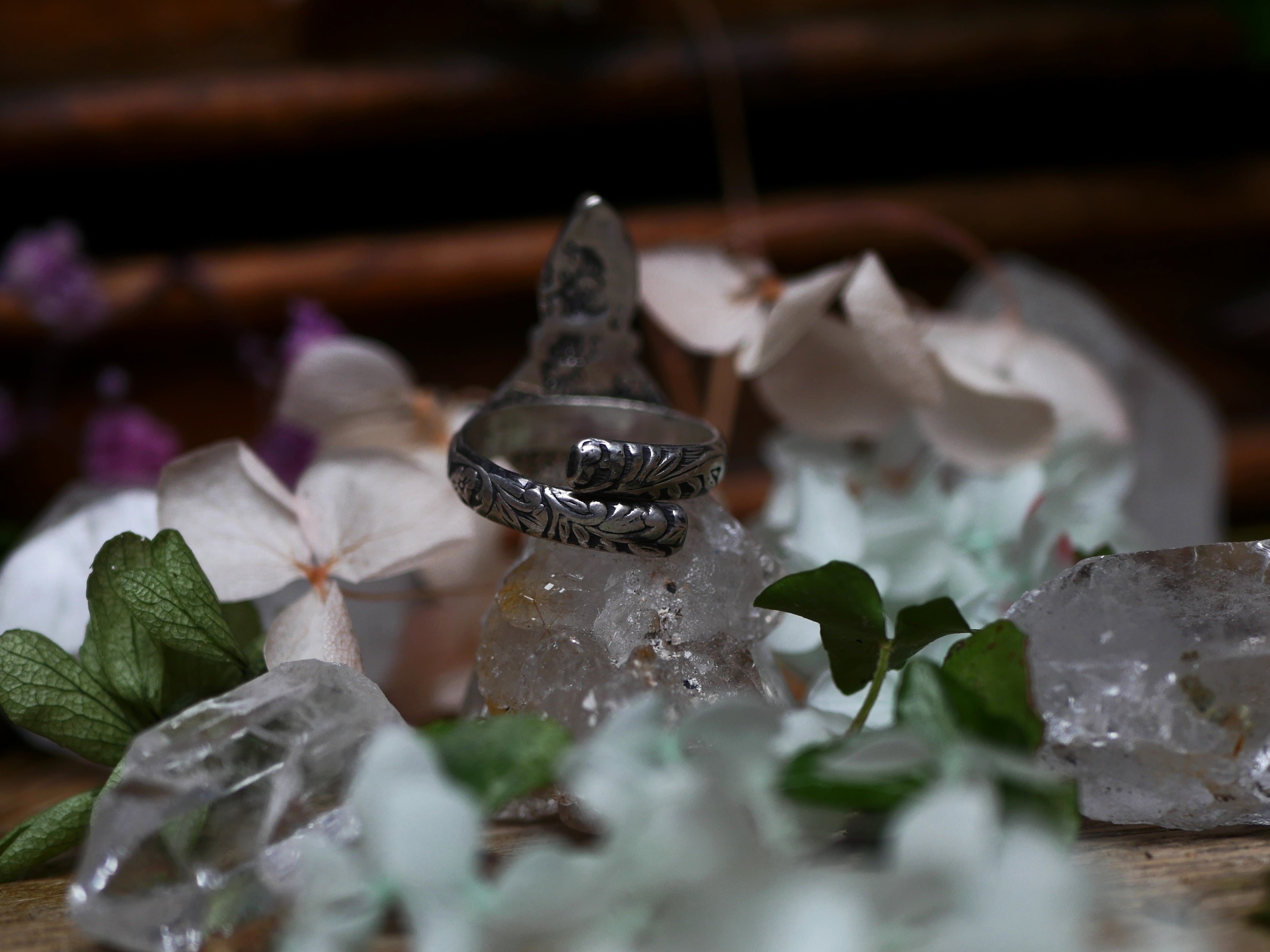 Bague réglable Métamorphoses - Prehnite & Calcédoines - Argent 925