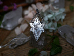 Charger l&#39;image dans la galerie, Collier Métamorphoses - Quartz rose &amp; Fluorine - Argent 925
