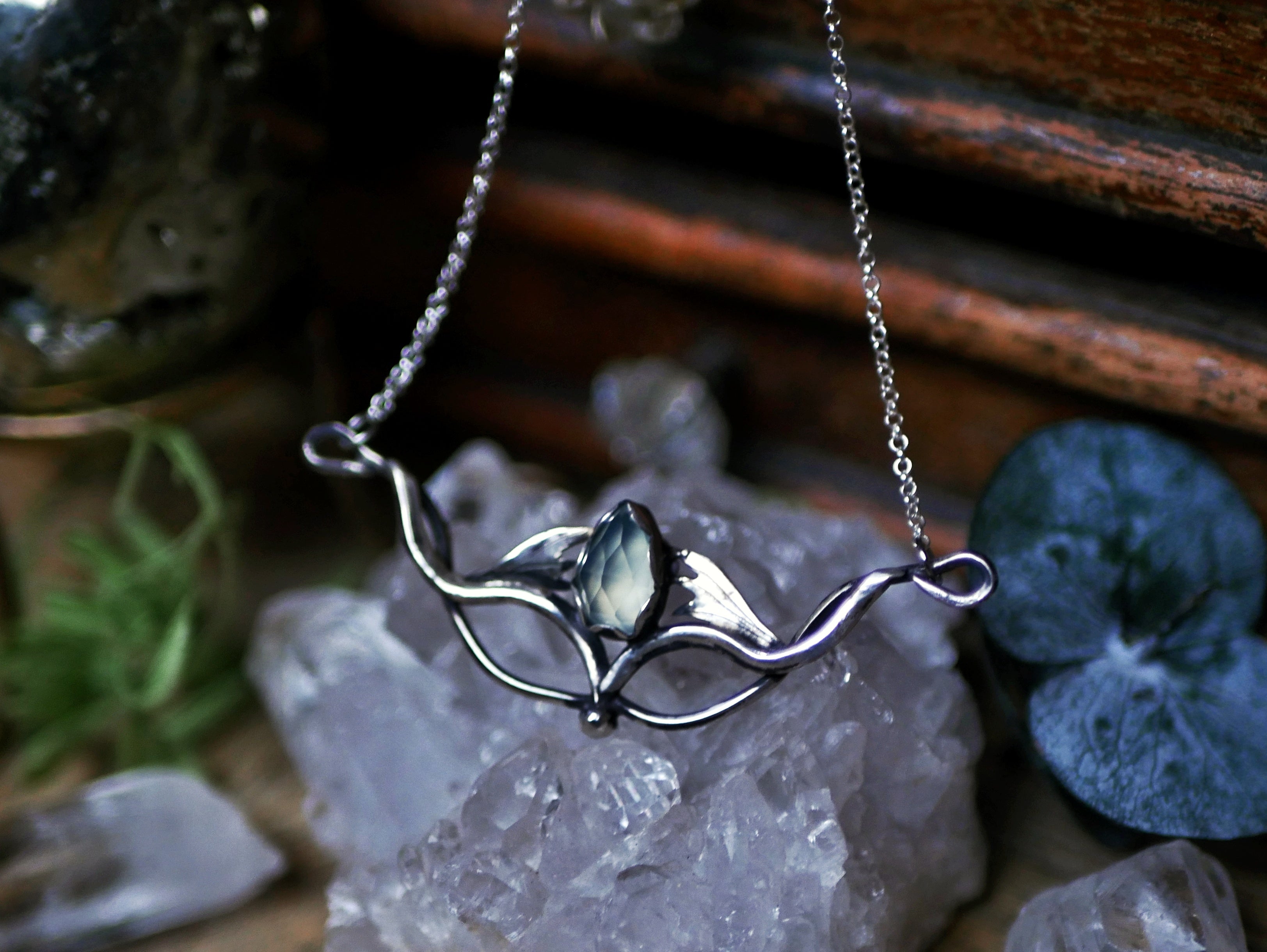 Collier Art Nouveau V - Calcédoine & Argent 925