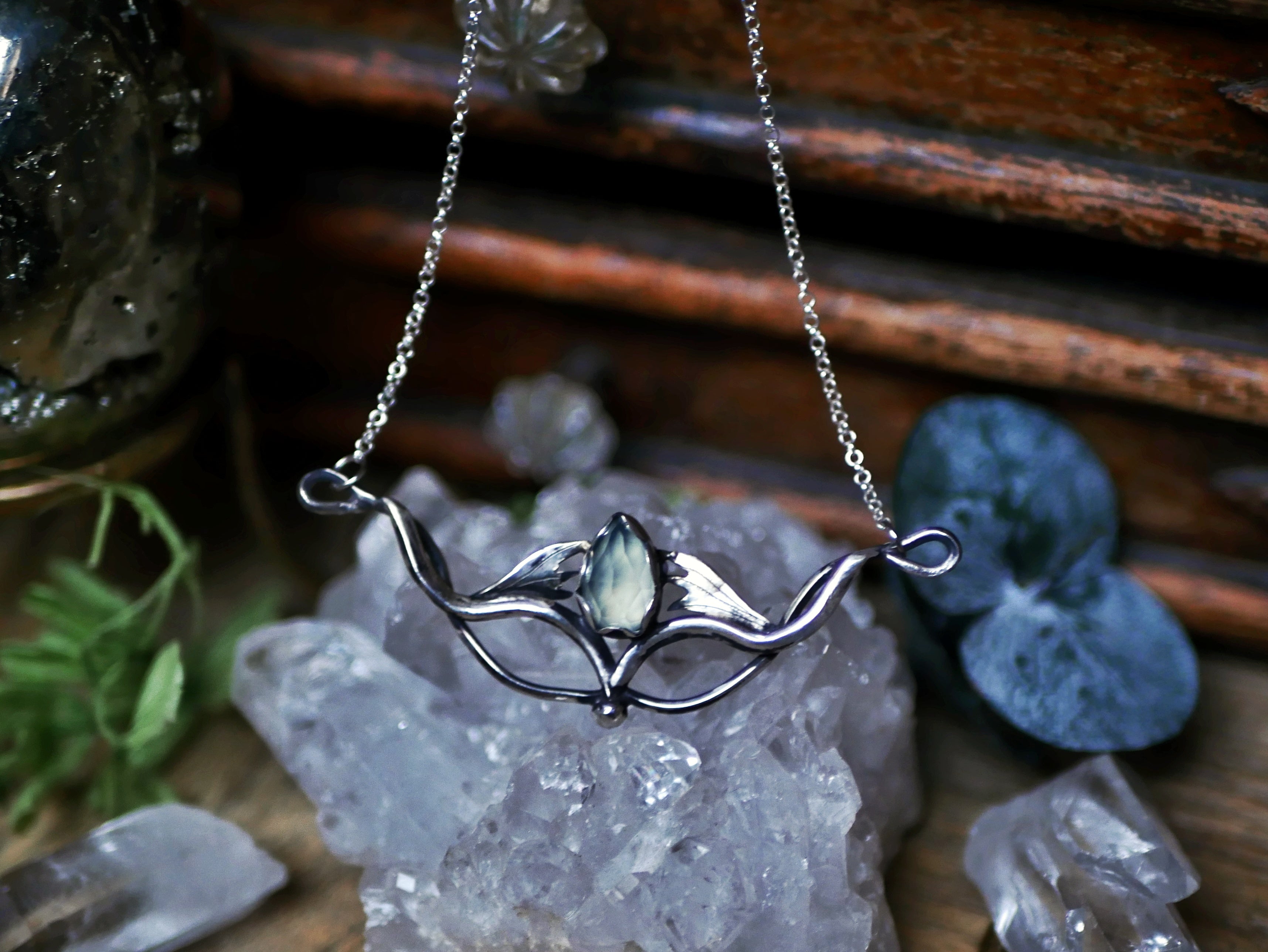 Collier Art Nouveau V - Calcédoine & Argent 925