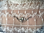 Charger l&#39;image dans la galerie, Collier Art Nouveau V - Calcédoine &amp; Argent 925

