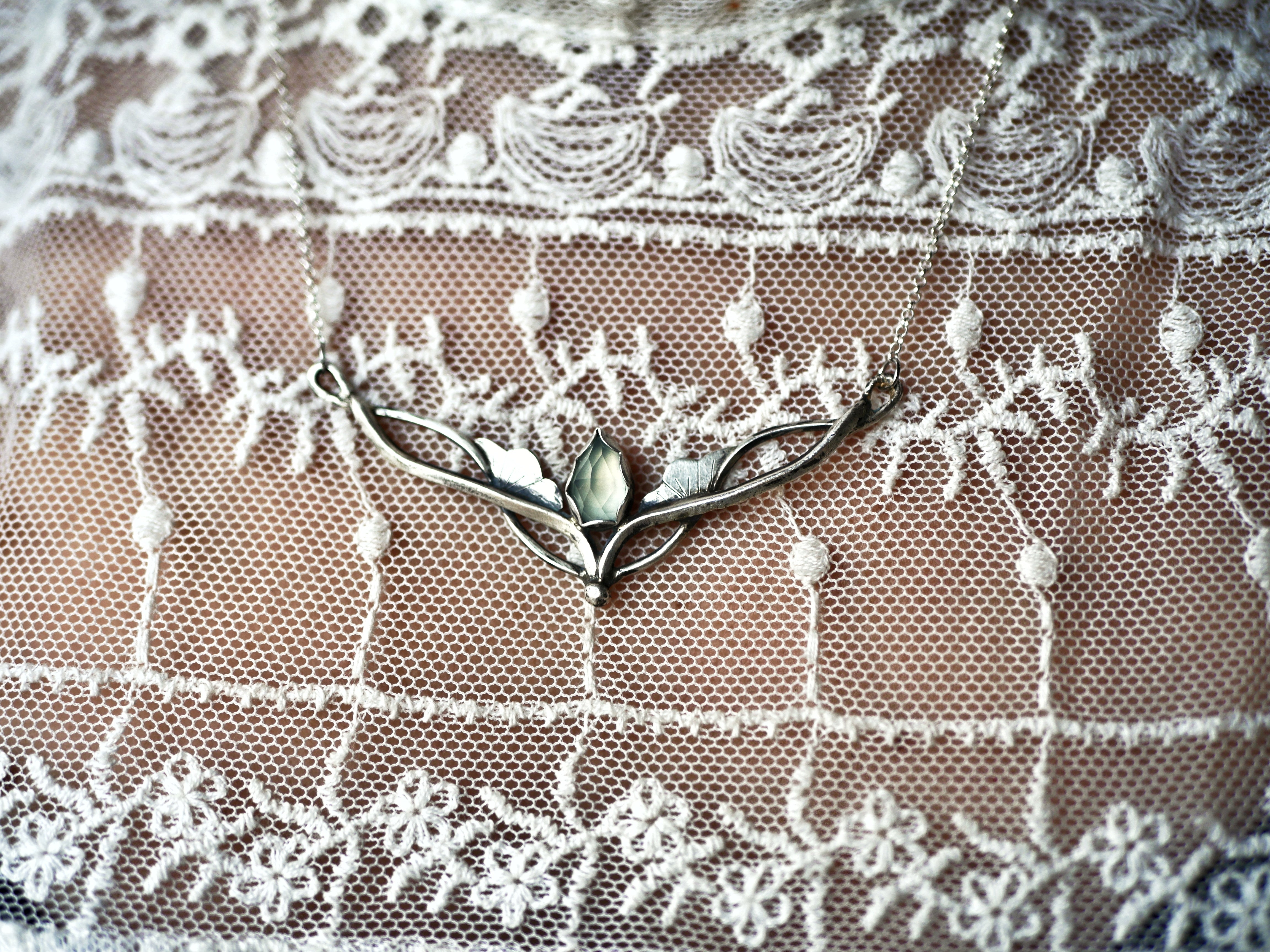 Collier Art Nouveau VI - Calcédoine & Argent 925