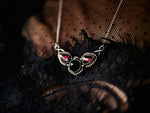 Charger l&#39;image dans la galerie, Collier Chauve Souris - Onyx Noir &amp; Grenats rouges  - Argent 925
