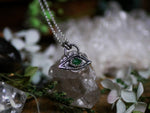Charger l'image dans la galerie, Amulette Oeil I - Emeraude &amp; Argent 925
