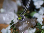 Charger l'image dans la galerie, Amulette Oeil II - Péridot &amp; Argent 925
