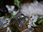 Charger l&#39;image dans la galerie, Amulette Oeil XI - Péridot &amp; Argent 925
