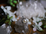 Charger l&#39;image dans la galerie, Amulette Pépite Lune - Argent 925 &amp; Laiton
