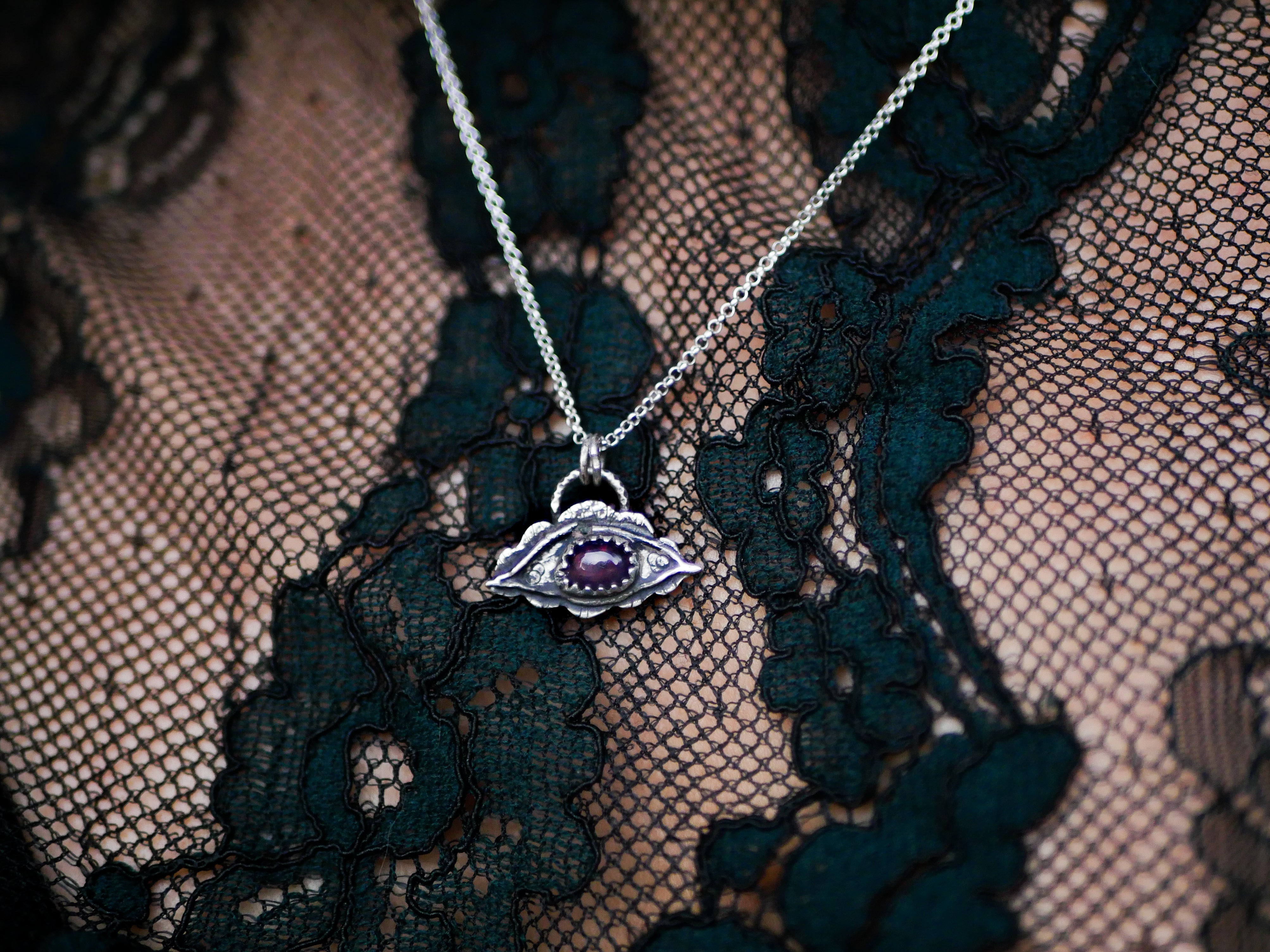 Amulette Oeil IV - Opale noire & Argent 925