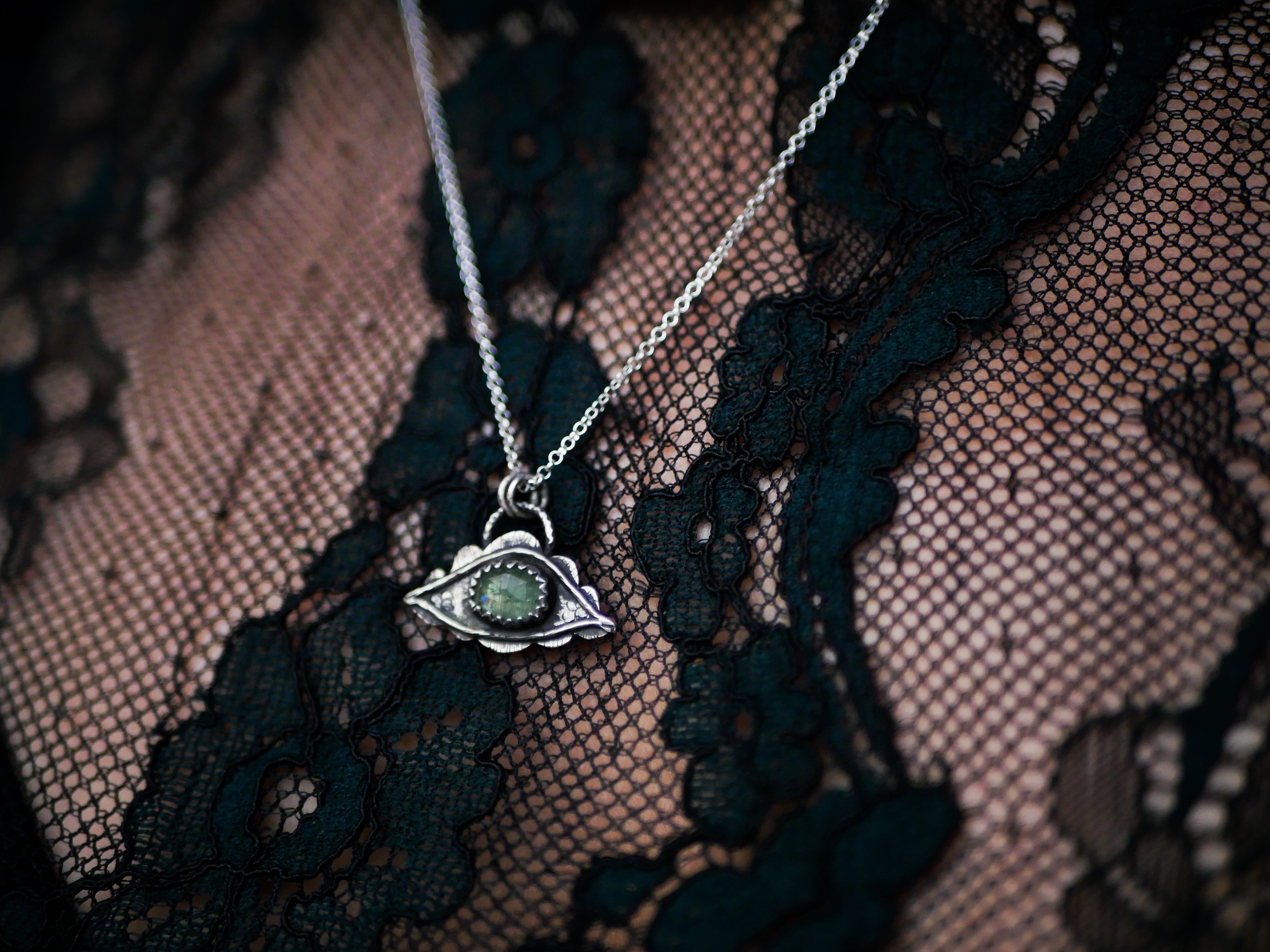 Amulette Oeil VIII - Kyanite verte & Argent 925