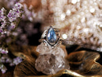 Charger l'image dans la galerie, Bague Art Nouveau Pt. II - Kyanite teal &amp; Argent 925
