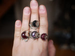Charger l'image dans la galerie, Bague Lune - Verre Rouge II - Argent 925
