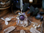 Charger l'image dans la galerie, Amulette Khepri II - Fluorine &amp; Zircon - Argent 925
