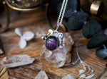 Charger l'image dans la galerie, Amulette Khepri II - Fluorine &amp; Zircon - Argent 925
