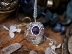 Charger l'image dans la galerie, Amulette Khepri II - Fluorine &amp; Zircon - Argent 925
