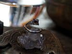 Charger l'image dans la galerie, RÉSERVÉE VICTORIA - Bague Sirène - Grenat Hessonite - Argent 925
