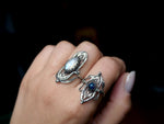 Charger l'image dans la galerie, Bague Elfique I - Pierre de Lune - Argent 925
