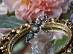 Charger l'image dans la galerie, Collier Jardin des Rêves III - Péridot, Kyanite, Calcédoine
